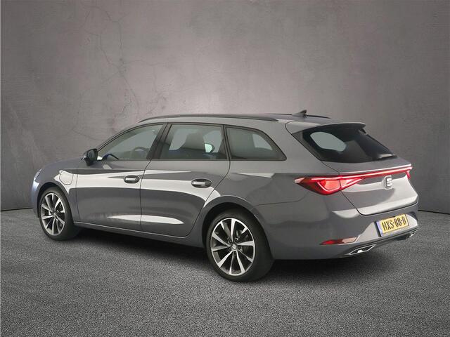 Seat LEON Sportstourer FR First Edition 1.5 TSI eHybrid 204pk DSG Automaat Trekhaak, Adaptive cruise control, LED matrix koplampen, Navigatie, Achteruitrijcamera