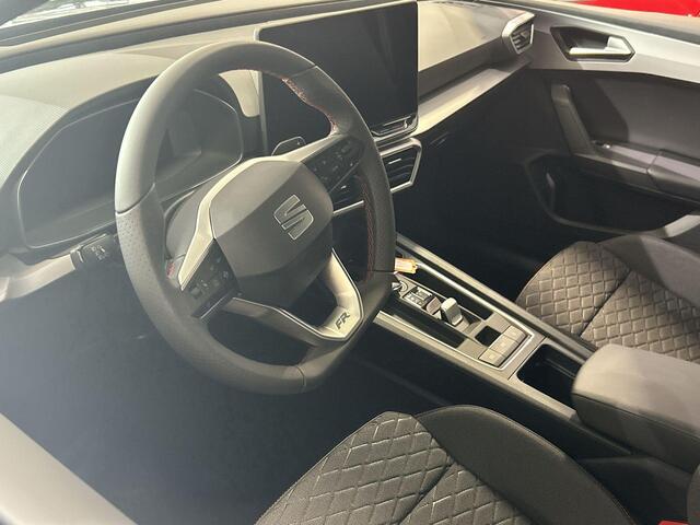 Seat LEON Sportstourer 1.5 TSI e-Hybrid FR Business 204 PK l Black Pack l Wegklapbare Trekhaak l Safe & Driving Pack