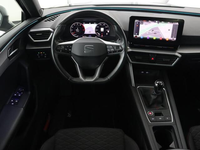 Seat LEON 1.5 TSI FR Launch Edition | Trekhaak | Adaptive cruise | Carplay | Navigatie | Full LED | DAB | Climate control | Parkeerhulp | Sfeerverlichting | Digital Cockpit