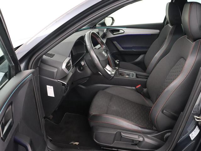 Seat LEON 1.5 TSI FR Launch Edition | Trekhaak | Adaptive cruise | Carplay | Navigatie | Full LED | DAB | Climate control | Parkeerhulp | Sfeerverlichting | Digital Cockpit