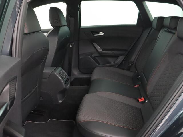 Seat LEON 1.5 TSI FR Launch Edition | Trekhaak | Adaptive cruise | Carplay | Navigatie | Full LED | DAB | Climate control | Parkeerhulp | Sfeerverlichting | Digital Cockpit