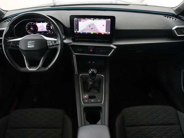 Seat LEON 1.5 TSI FR Launch Edition | Trekhaak | Adaptive cruise | Carplay | Navigatie | Full LED | DAB | Climate control | Parkeerhulp | Sfeerverlichting | Digital Cockpit