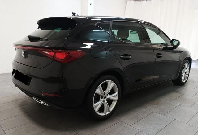 Seat LEON 1.0 TSI FR PANO / CARPLAY / LED / RIJKLAAR