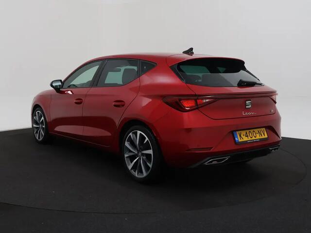 Seat LEON 1.5 eTSI FR Business Intense LED | Navi | Trekhaak | PDC | Cruise 12-2020 130.028 KM