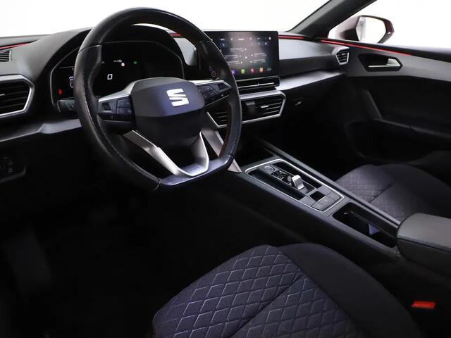 Seat LEON 1.5 eTSI FR Business Intense LED | Navi | Trekhaak | PDC | Cruise 12-2020 130.028 KM