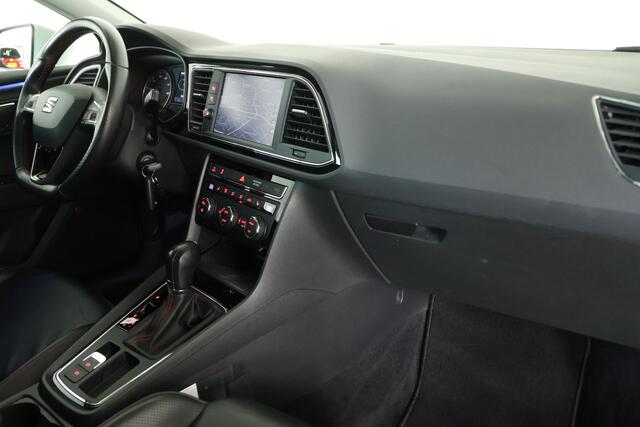 Seat LEON 2.0 TSI FR Business Intense / Opendak / Beats / LED / CarPlay / Leder