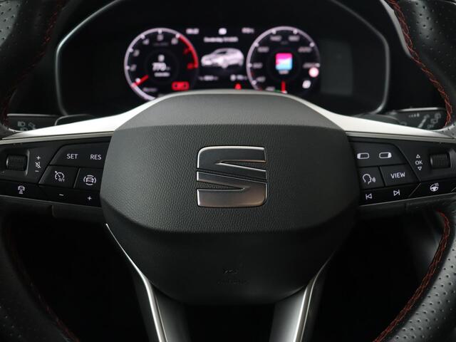 Seat LEON 1.5 eTSI FR Launch Edition | Stoelverwarming | Carplay | Adaptive cruise | Dynamic Chassis Control | Keyless | Sfeerverlichting | Stuurverwarming | Navigatie | Parkeerhulp