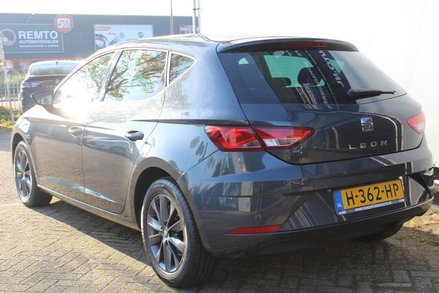 Seat LEON 1.0 EcoTSI Style Business Intense All season banden l NAvi l Apple/Android carplay l cruise control l airco l lm velgen