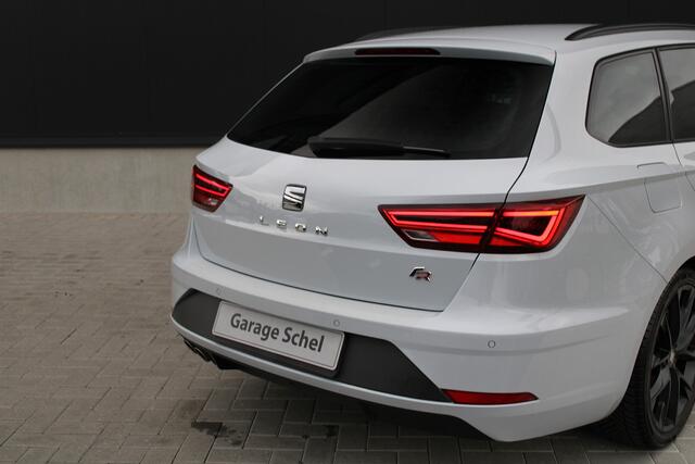 Seat LEON ST 1.5 TSI FR Ultimate Edition Black Sky - Stoelverwarming - ACC - LED - Carplay - PDC - Digital Cockpit - Rijklaar