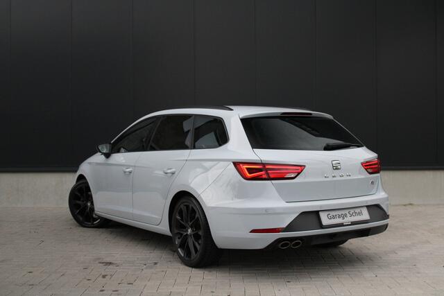 Seat LEON ST 1.5 TSI FR Ultimate Edition Black Sky - Stoelverwarming - ACC - LED - Carplay - PDC - Digital Cockpit - Rijklaar