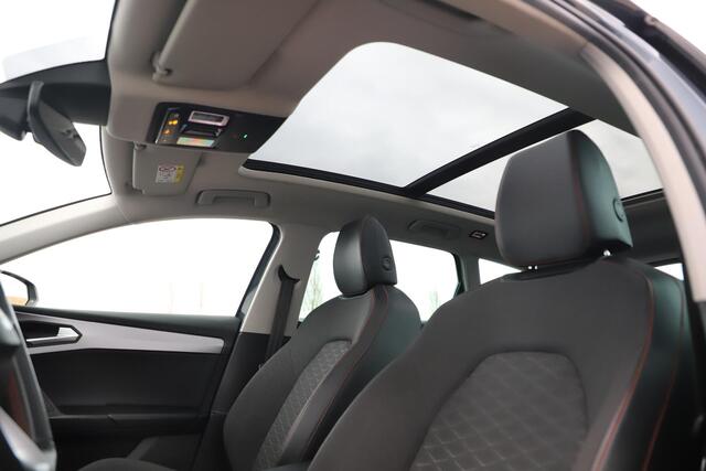 Seat LEON Sportstourer 1.4 TSI eHybrid PHEV FR Business Intense 204PK Automaat Panoramadak Carplay Android Navigatie Achteruitrijcamera Climate Adaptive Cruise Lane Assist