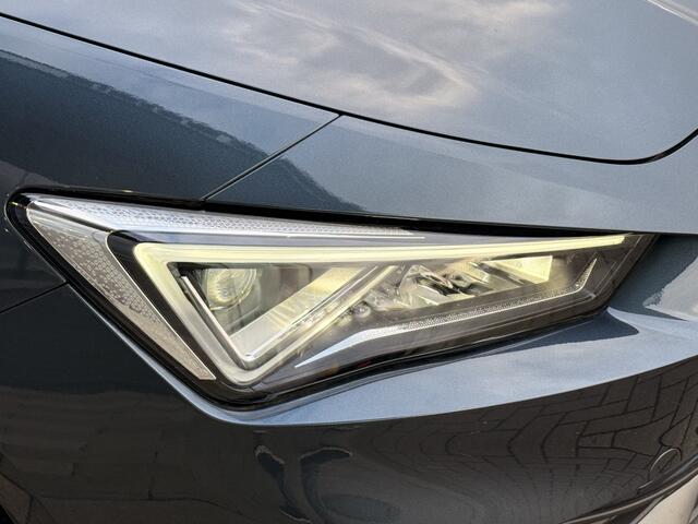 Seat LEON 1.5 eTSI FR | ACC | Park Assist | Interieurverlichting | Stoel/Stuurverwarming | Apple Carplay |