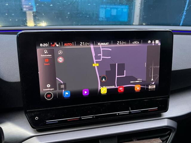 Seat LEON Sportstourer 1.5 TSI FR Business Intense dealer onderhoud camera side assist navigatie Full LED ACC adaptieve cruise control sfeerverlichting digital cockpit stoelverwarming parkeersensoren voor en achter stuurwiel verwarming lederen multifunctioneel stuu