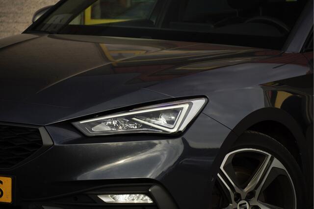 Seat LEON Sportstourer 1.5 TSI 150PK! FR Launch Edition BJ2020 Lmv 18" | Led V+A | Pdc | Navi | Elek. trekhaak | App-Connect | Virtual cockpit | Climate control | Cruise control | Sportstoelen | Zwarte hemel | FR Sport stuurwiel | Extra getint glas | Nw-model!