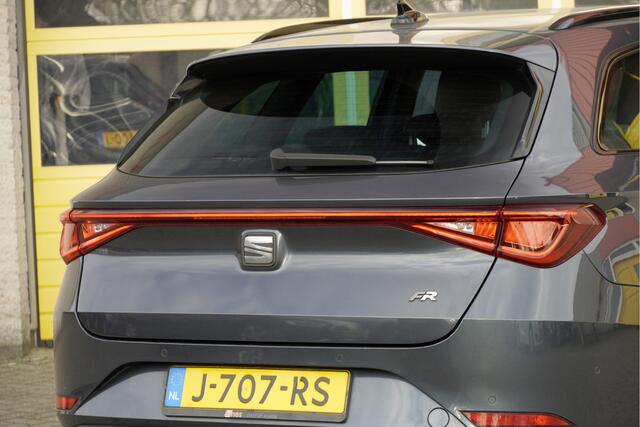 Seat LEON Sportstourer 1.5 TSI 150PK! FR Launch Edition BJ2020 Lmv 18" | Led V+A | Pdc | Navi | Elek. trekhaak | App-Connect | Virtual cockpit | Climate control | Cruise control | Sportstoelen | Zwarte hemel | FR Sport stuurwiel | Extra getint glas | Nw-model!