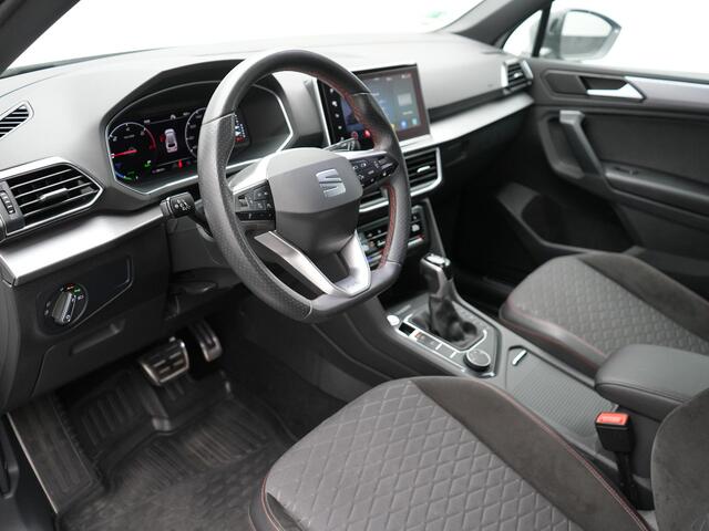 Seat Tarraco 1.4 TSI e-Hybrid FR Plug in Hybrid 245pk PHEV | Trekhaak af Fabriek | Adaptive Cruise | 360 Camera | Half Lederen Sportstoelen Memory | Carplay | Keyless |