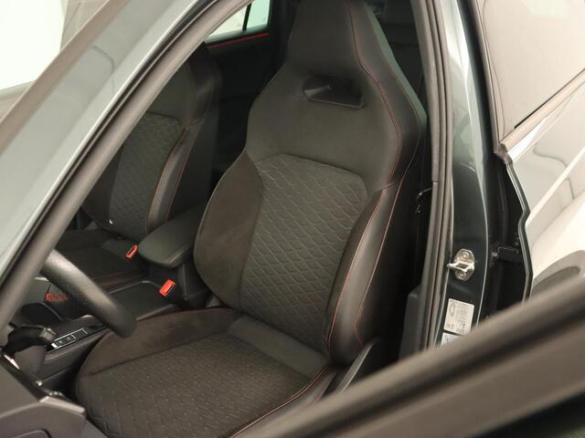 Seat Tarraco 1.5 TSI FR | Trekhaak | Carplay | Camera | Adaptive cruise | Trekhaak | Navigatie | Memory | Full LED | Sfeerverlichting | Keyless | Park Assist | 20'' lichtmetalen velgen