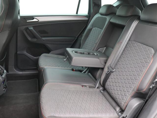 Seat Tarraco 1.4 TSI e-Hybrid PHEV FR Business 245PK DSG Achteruitrijcamera, Trekhaak, Alarm, Keyless, Stoel-Stuurverwarming, Elektr. Achterklep, Side Assist, 19" LM Velgen, Adaptieve Cruise Control