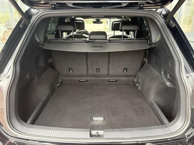 Seat Tarraco 1.5 TSI DSG Xcellence SCHUIFDAK/BEATS/LEDER/DODEHOEK/20INCH