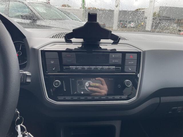 Skoda E-Citigo e-iV EV Ambition | Stoelverwarming | Climate Control | Parkeersensoren | Bluetooth | Privacy Glass | 66.036 Km