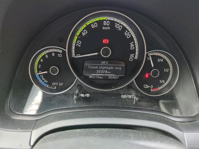 Skoda E-Citigo e-iV EV 83pk Ambition / Parkeersensoren Achter / Stoelverwarming / Climate Control