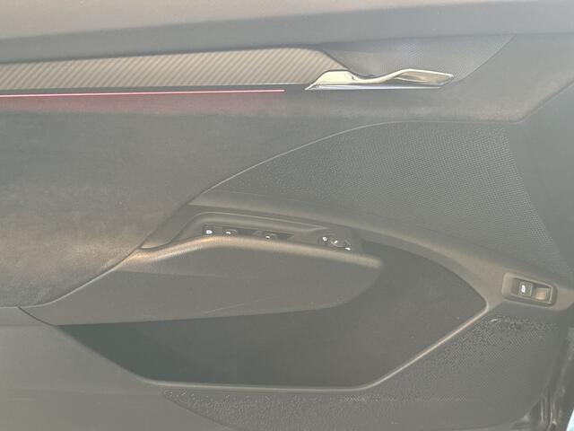 Skoda Enyaq iV Coupé 80 RS 300pk / 21" lichtmetalen velgen / Warmtepomp / Verwarmbare voorstoelenr