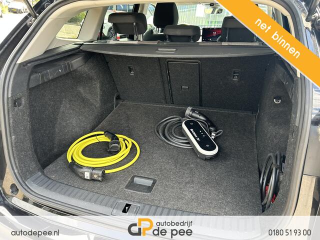 Skoda Enyaq iV 60 First Edition GARANTIE/CLIMA/CARPLAY/ADAP.CRUISE/LICHTMETAAL rijklaarprijs!