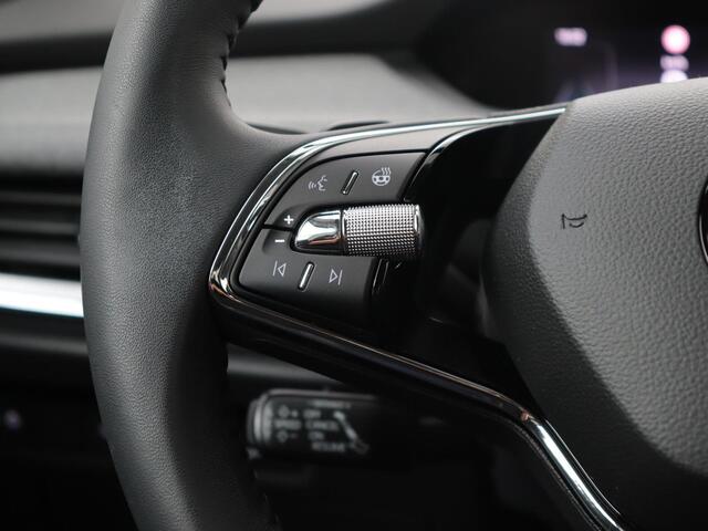 Skoda Enyaq iV 80 204 pk | Navigatie | Apple Carplay/Android | Auto Camera | 537 km actieradius | 19" Lichtmetalen velgen |