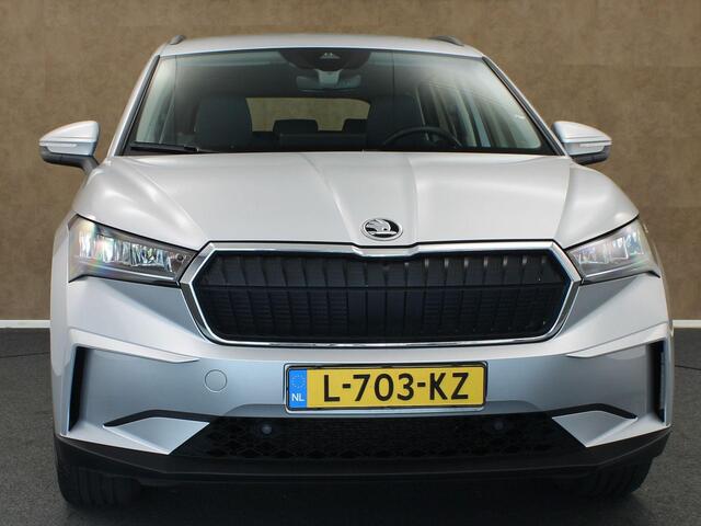 Skoda Enyaq iV 60 - ORIGINEEL NEDERLANDSE AUTO - CRUISE CONTROL - APPLE CARPLAY/ANDROID AUTO - CLIMATE CONTROL - NAVIGATIE FULL MAP - LICHTMETALEN VELGEN 21 INCH - HALFLEDEREN BEKLEDING - STOELVERWARMING VOORZIJDE