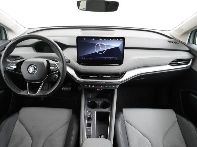 Skoda Enyaq iV 60 180PK Apple Carplay Android NaviCamera 20" Matrix-Led Pdc-a+v Ecc Lmv Parkeerpakket Stoel+Stuurverwarming Comfortpakket Sportpakket Lichtpakket Dab Keyless advanced Bluetooth Cruise ControlRijstrooksensor Connected services Privacy Glas 1e Eigenaar Nie