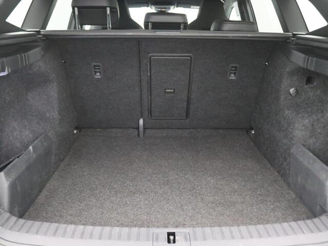 Skoda Enyaq iV 60 Sportline 180PK Aut. Navi, Stoel-Stuurverwarming, Adaptieve Cruise Controle, Side Assist, Keyless, Achteruitrijcamera, 21" LM Velgen