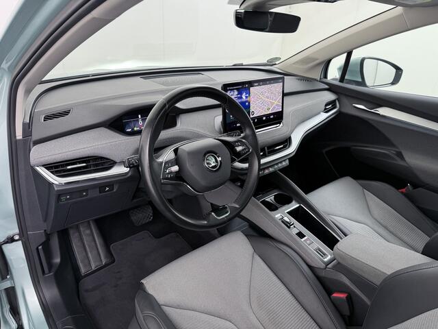 Skoda Enyaq iV 60 Trekhaak Panoramadak Camera Navi Ecc Apple Carplay Android Auto Cruise Control Pdc DAB Lmv 19" Keyless Led Connected services Origineel Nederlandse Auto
