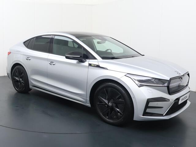 Skoda Enyaq iV Coupé 80 RS | 300 PK | Soh 89% | Trekhaak | Panoramadak | Stoelverwarming