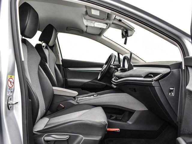 Skoda Enyaq iV 60 180pk · Apple/Android Car Play · Camera · Navigatie · P-Sensoren · Cruise Control · LED Koplampen · 19'' Inch ·