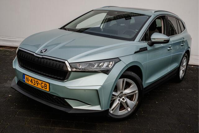 Skoda Enyaq iV 60 Panoramadak/ Stoel-stuurverwarming/ Camera/ Blindspot/ Carplay/ Keyless/ Half leer