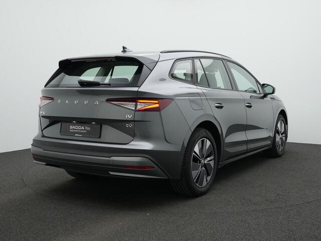 Skoda Enyaq iV 60 180 pk | Achteruitrijcamera | Navigatie | Adaptive Cruise | Leder/stof