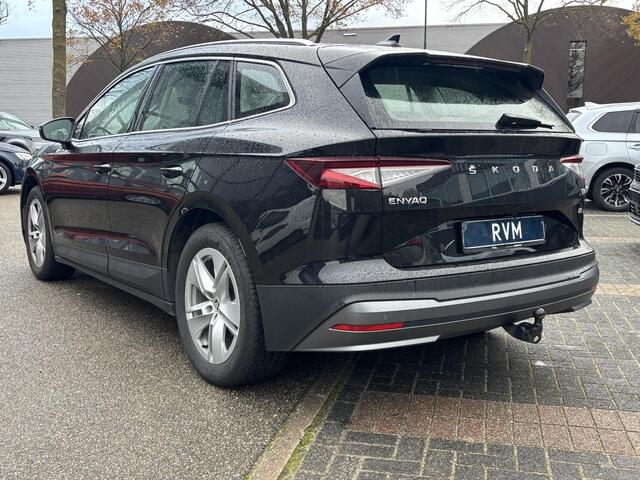 Skoda Enyaq iV 80 Business Edition WARMTEPOMP| ELEK. TREKHAAK| ADAPTIEVE CRUISE| STOEL + STUURVERWARMING| CAMERA| RIJSTROOKSENSOR|