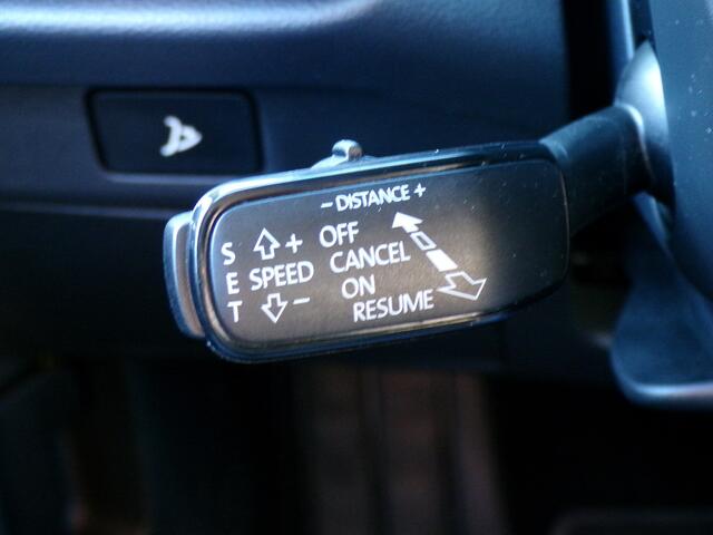 Skoda Enyaq iV 60 First Edition, SOH 93.4% / Full LED / Camera + Sensoren / Stoel + stuurverwarming / Keyless / 20' LMV