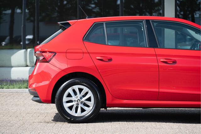 Skoda FABIA 1.0 TSI Selection | Navi by App | Camera | Stoelverw. | Cruise