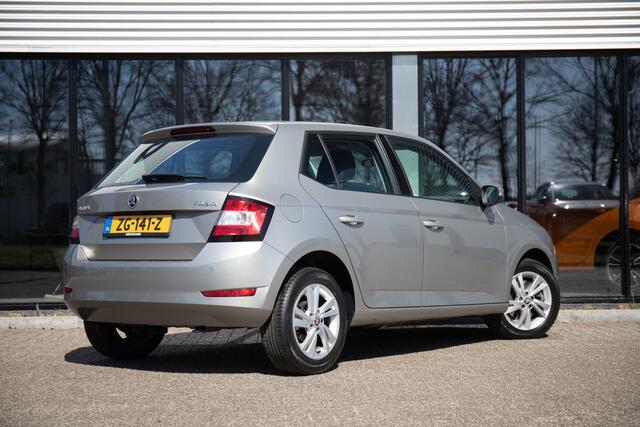 Skoda FABIA 1.0 TSI Ambition DSG | Navi by App | Stoelverw. | Camera | Clima