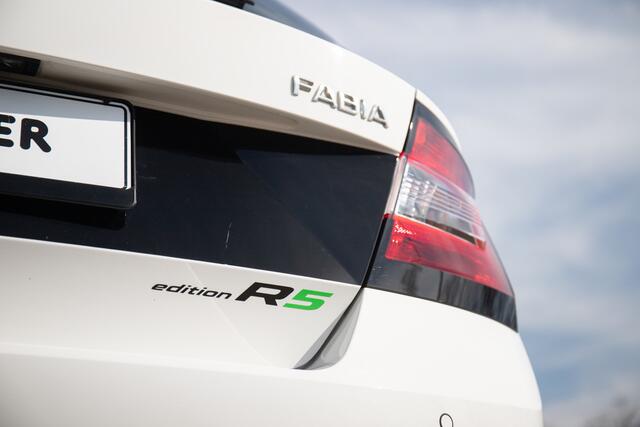 Skoda FABIA R5 1.4 TSI WRC 2 Champion 2017 | UNIEK | 1 van 1.300 | Adapt. Cruise | Stoelverw. | Camera | Keyless