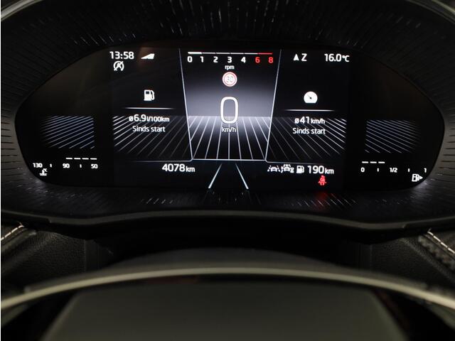 Skoda FABIA 1.0 TSI Monte Carlo 95PK | 17 inch Lichtmetalen velgen | Navigatie via App | Parkeercamera