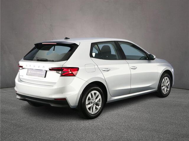 Skoda FABIA Ambition 1.0 TSI 110pk DSG Automaat Cruise control, Parkeersensoren, Airco, DAB, Radio, Stoelverwarming, LED koplampen, App connect