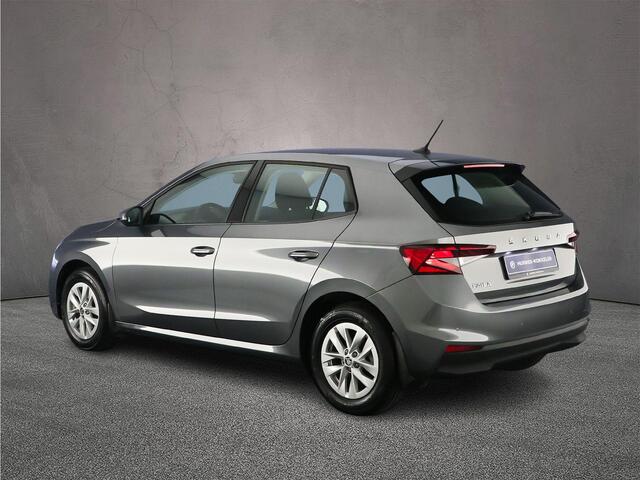 Skoda FABIA Ambition 1.0 TSI 110pk DSG Automaat Cruise control, Parkeersensoren, Airco, Stoelverwarming, DAB, Radio, App connect, LED koplampen