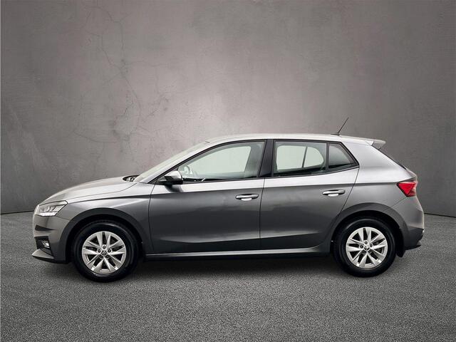 Skoda FABIA Ambition 1.0 TSI 110pk DSG Automaat Cruise control, Parkeersensoren, Stoelverwarming, Airco, DAB, Radio, Bluetooth, App connect, LED koplampen