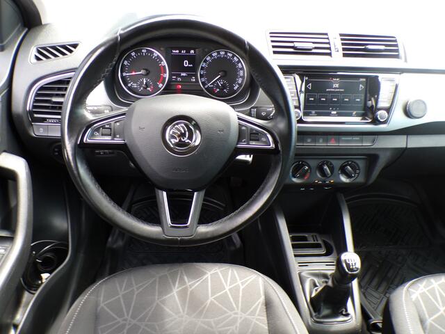 Skoda FABIA Combi 1.0 TSI Clever Sensoren / Cruise Control / Navigatie / Bluetooth / 15'' LMV