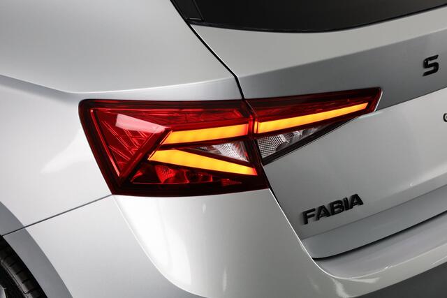 Skoda FABIA Monte Carlo 1.0 TSI 115 pk 7 versn. DSG | Travel assist plus | 18 inch lichtmetalen velgen | Verwarmbare voorstoelen | Zwart dak