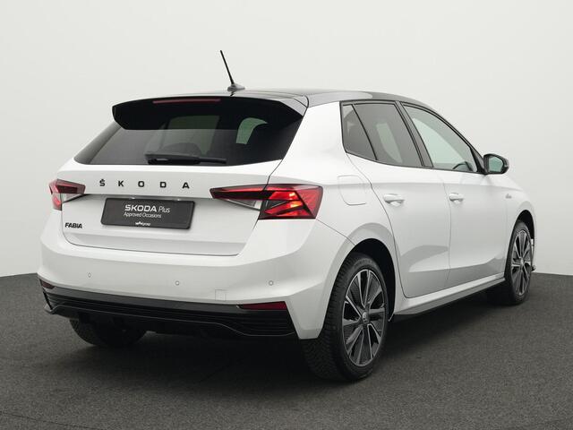 Skoda FABIA 1.0 TSI 95 pk Monte Carlo | Navigatie | Parkeersensoren achter | Climatronic | Carplay