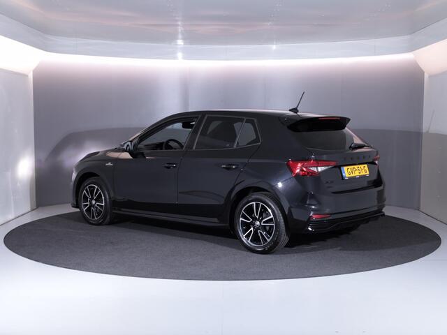 Skoda FABIA 1.0 TSI Monte Carlo 95 pk | Verlengde garantie | Navigatie via App | Parkeersensoren | Achteruitrijcamera | Stoelverwarming |