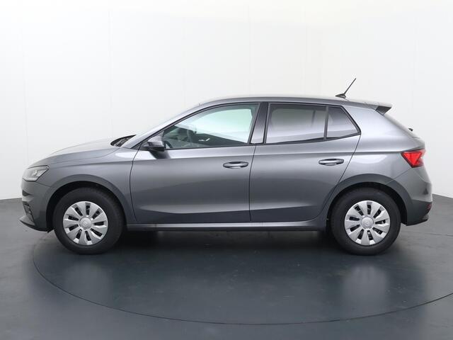 Skoda FABIA Selection 1.0 TSI 95 pk 17" All-season | Apple CarPlay / Android Auto | Parkeersensoren | Cruise control | Getint glas |